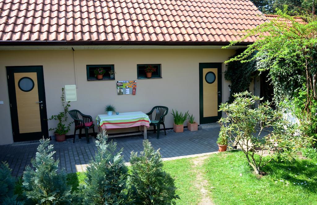Penzion04 Hotell Třeboň Eksteriør bilde